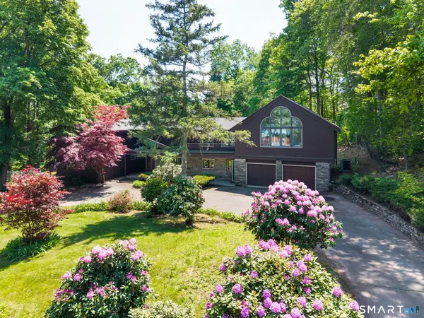 57 Mountain Farms Road, West Hartford, CT 06117