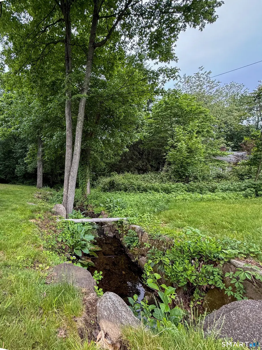 23 Great Neck Road, Trumbull, CT 06611 - #3