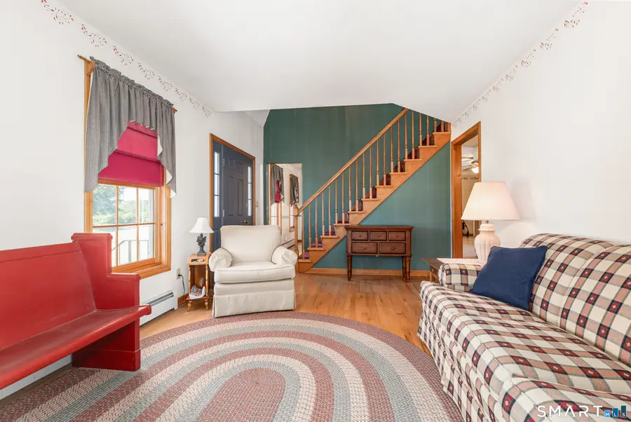 23 Sara Circle, North Haven, CT 06473 - #3