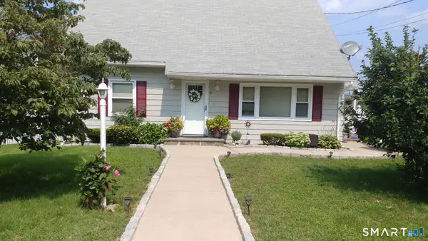 11 Cribbins Avenue, Shelton, CT 06484