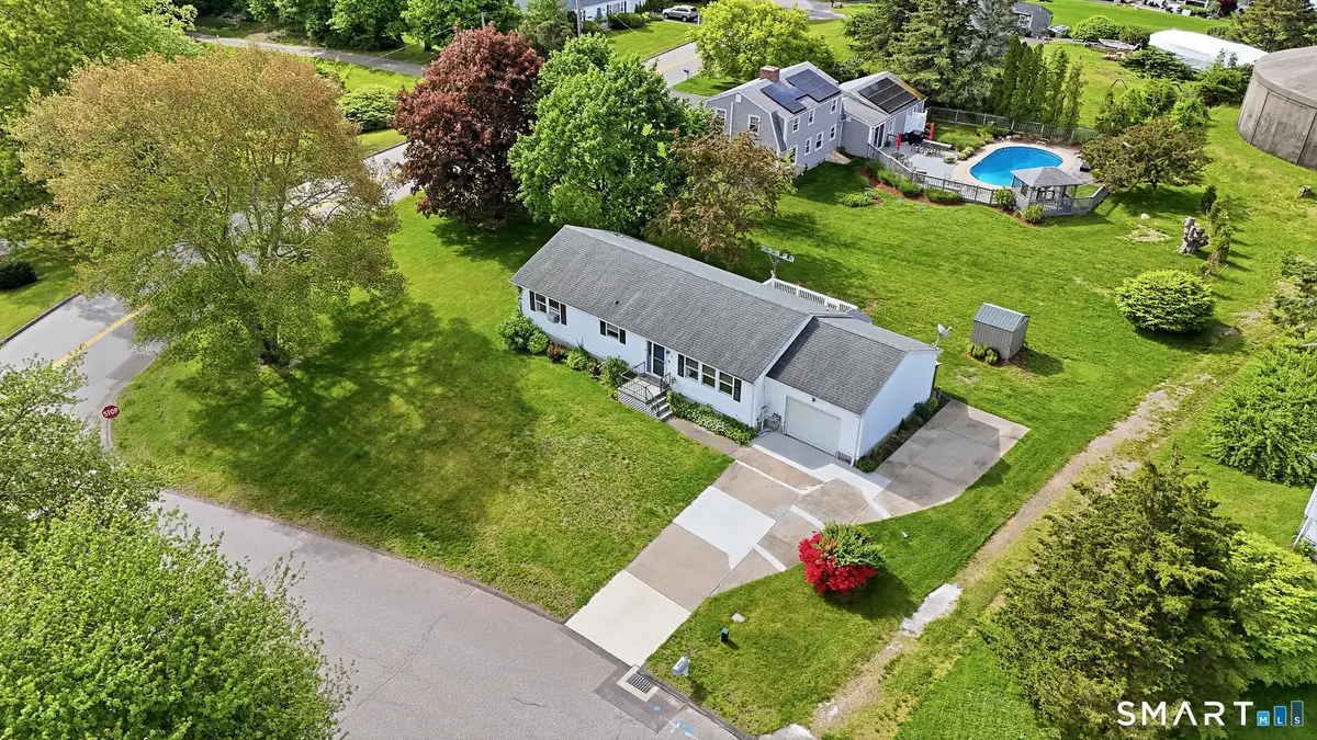 18 Billings Street, Pawcatuck, CT 06379 - #1