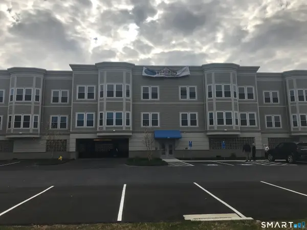 300 Harbour Close #P, New Haven, CT 06519