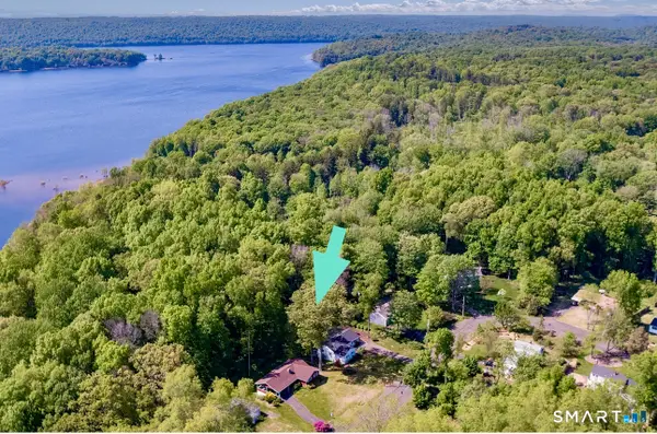 34 Evergreen Drive, North Branford, CT 06471