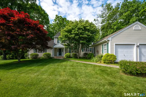 20 Pequot Court #20, Monroe, CT 06468