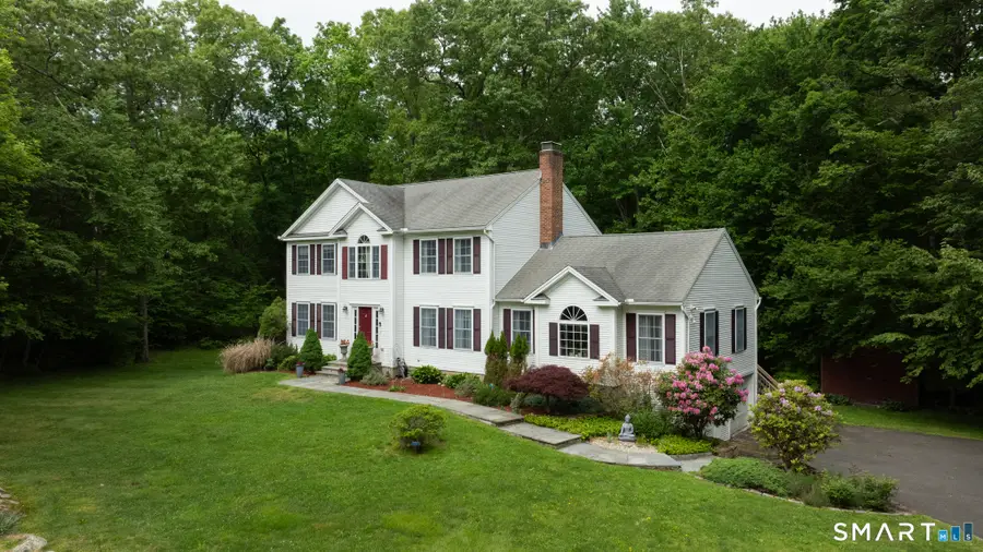 15 Sarah Drive, Oxford, CT 06478 - #2