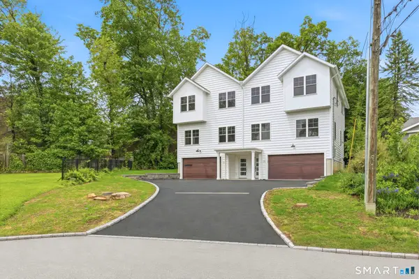 29 Suzanne Circle, Fairfield, CT 06825