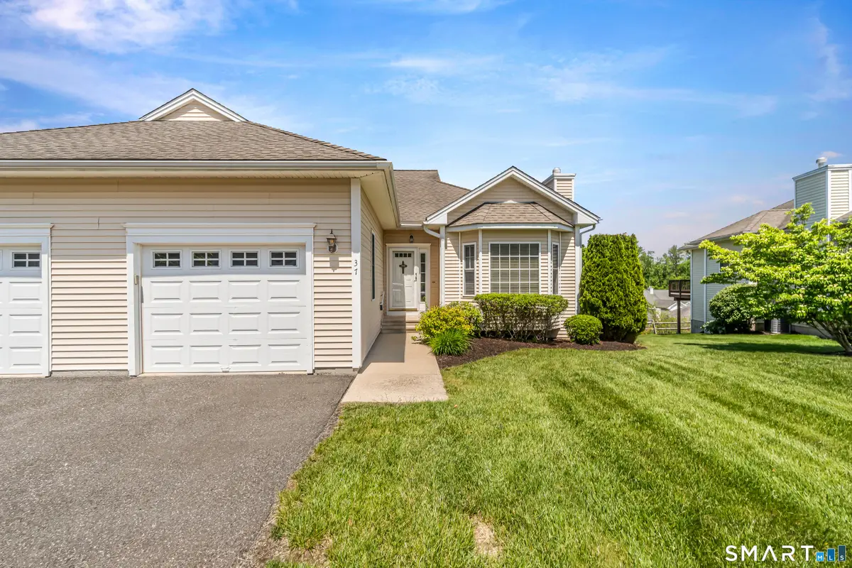 37 September Lane #37, Beacon Falls, CT 06403 - #1
