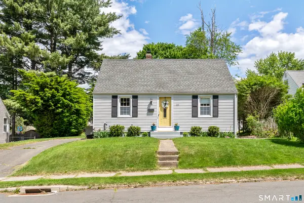 22 Rowe Place, Bristol, CT 06010
