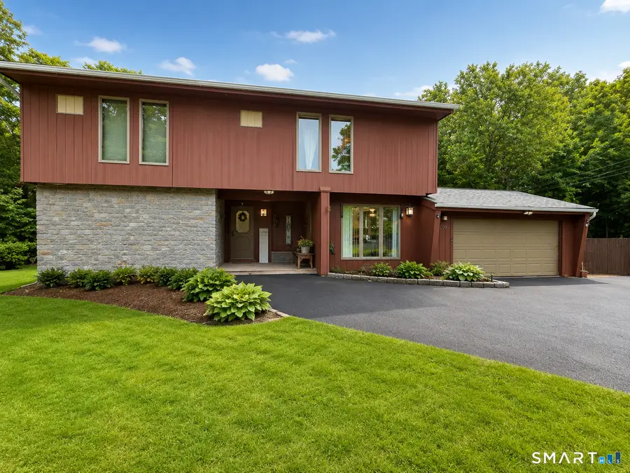109 Spruce Drive, Naugatuck, CT 06770 - #2