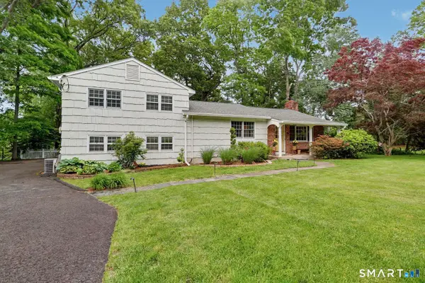 46 Midrocks Drive, Norwalk, CT 06851