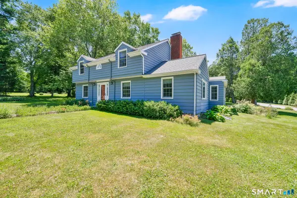39 Boggs Hill Road, Newtown, CT 06470