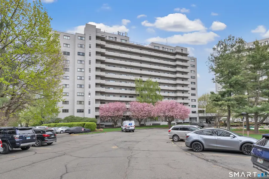 3200 Park Avenue #5C2, Bridgeport, CT 06604 - #2