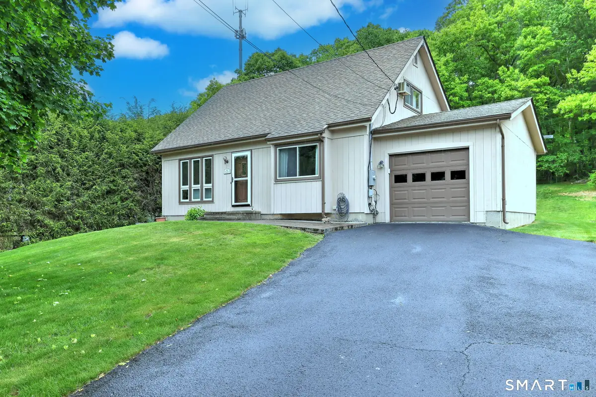 4 Windsor Place, Naugatuck, CT 06770 - #1