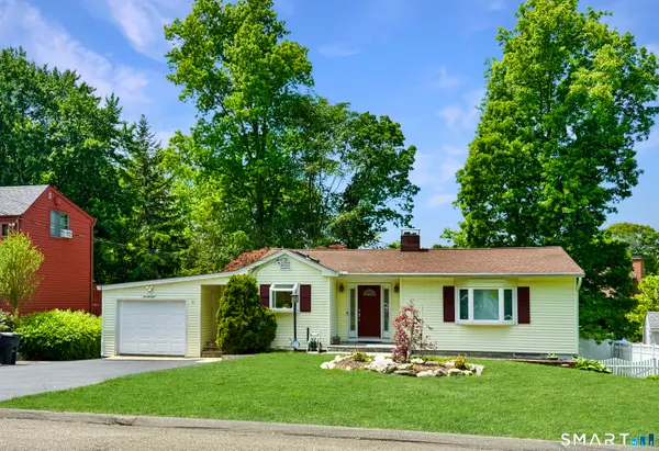 28 Pamlynn Road, Stamford, CT 06905