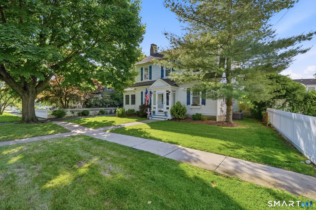 313 Old Post Road, Fairfield, CT 06824 - #1