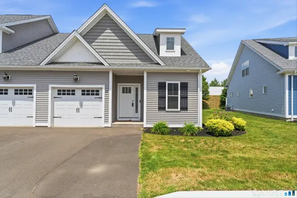 65 South Lakeside Drive #65, Orange, CT 06477