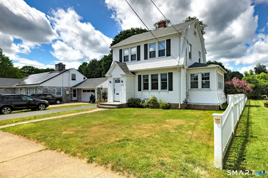 2642 Dixwell Avenue, Hamden, CT 06518 - #2