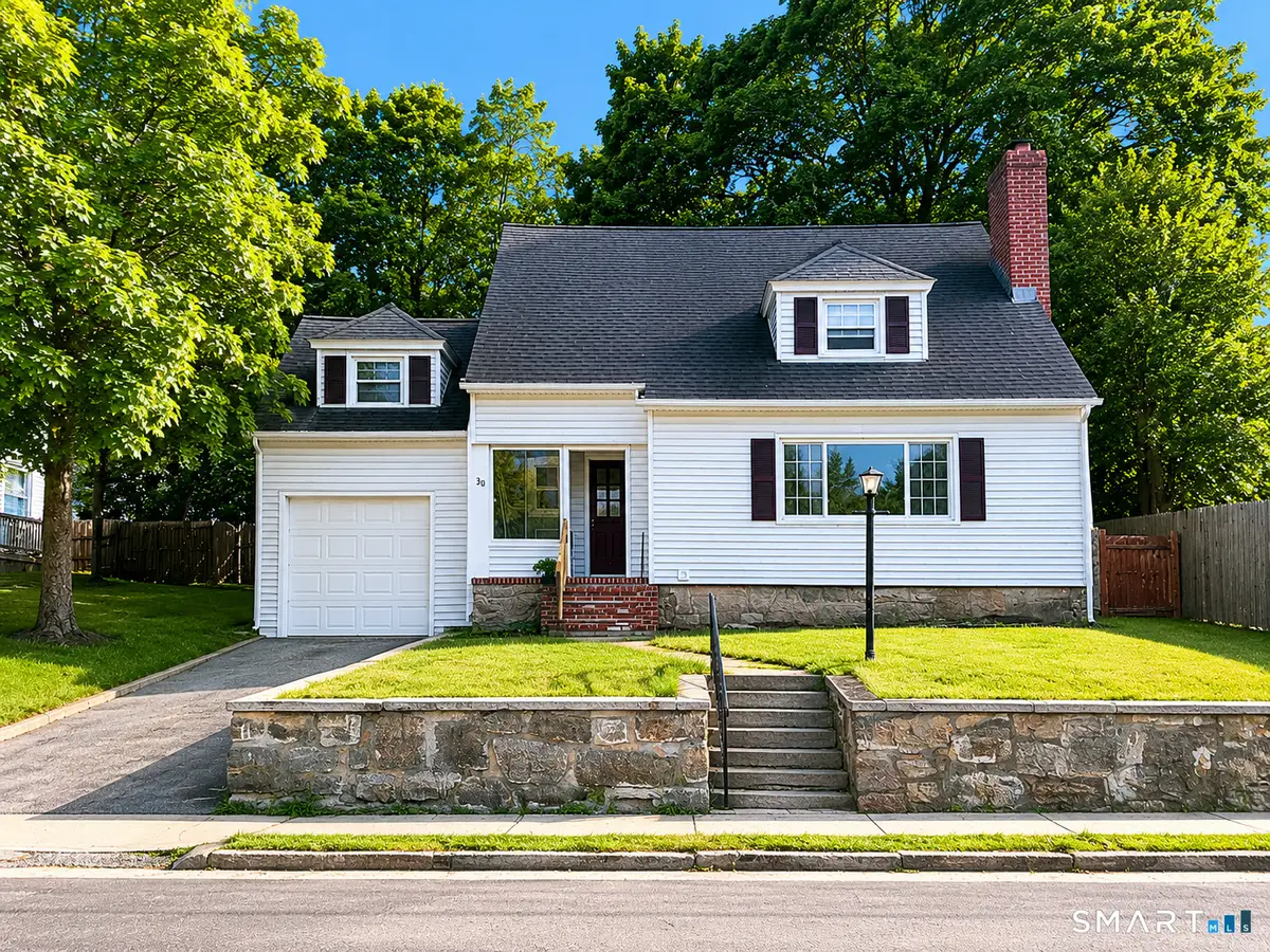 30 Crest Street, New London, CT 06320 - #1