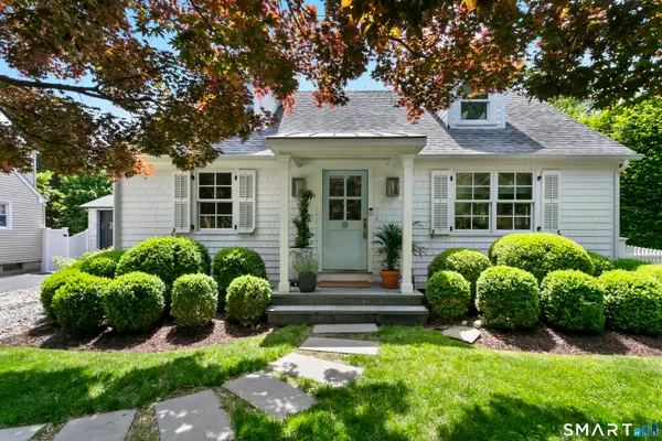 10 Horace Court, Fairfield, CT 06824