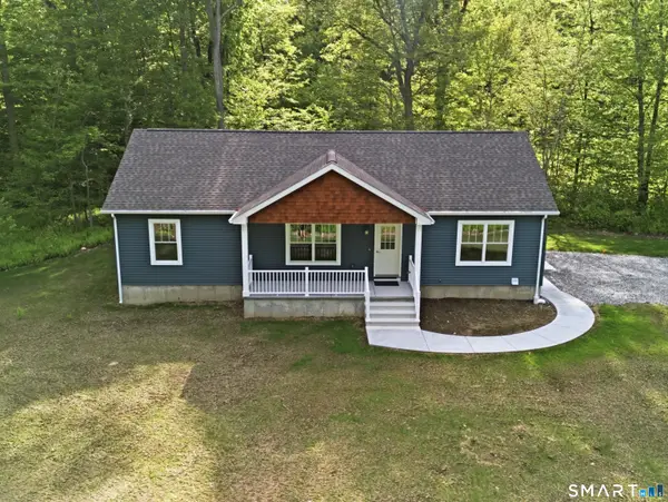 238 Simpson Lane, Montville, CT 06370