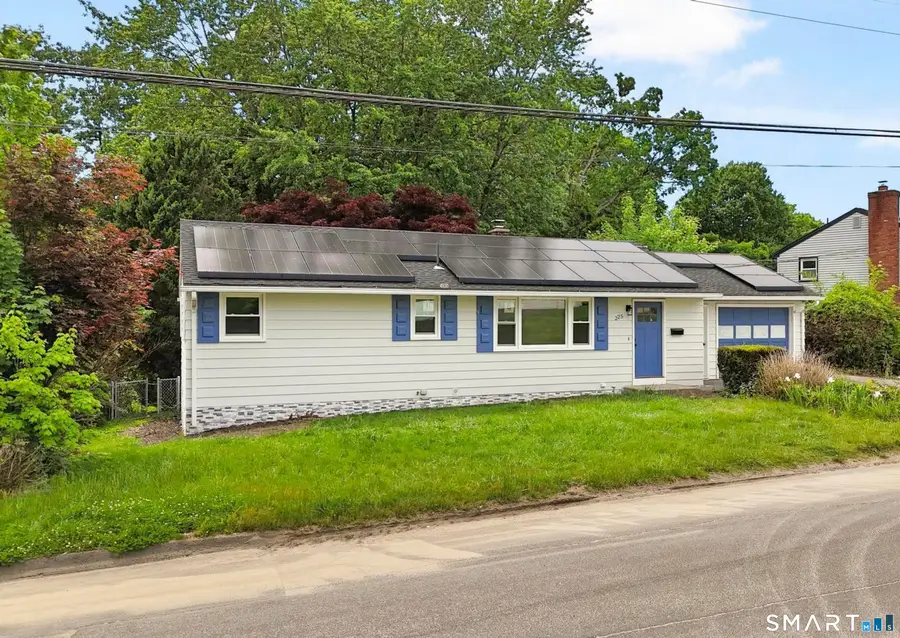 225 Courtland Avenue, Waterbury, CT 06705 - #2