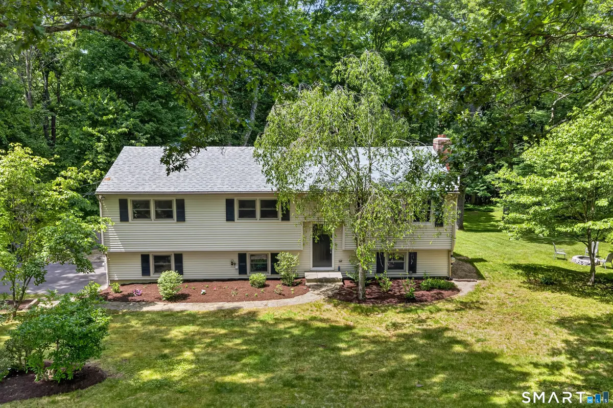 14 Deerfield Drive, Newtown, CT 06482 - #1