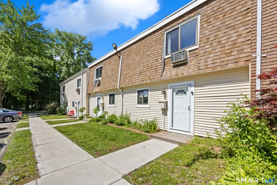 7 Sutton Place #7, Bloomfield, CT 06002 - #2