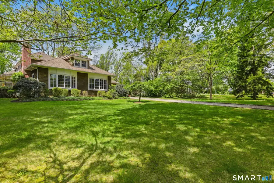 21 Nearwater Lane, Darien, CT 06820 - #3