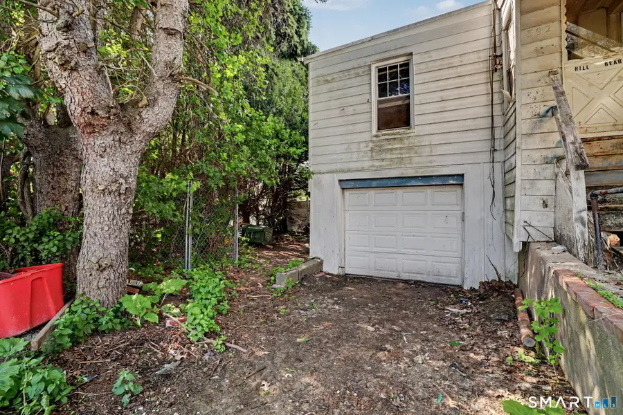 392 Hill Street, Waterbury, CT 06704 - #2