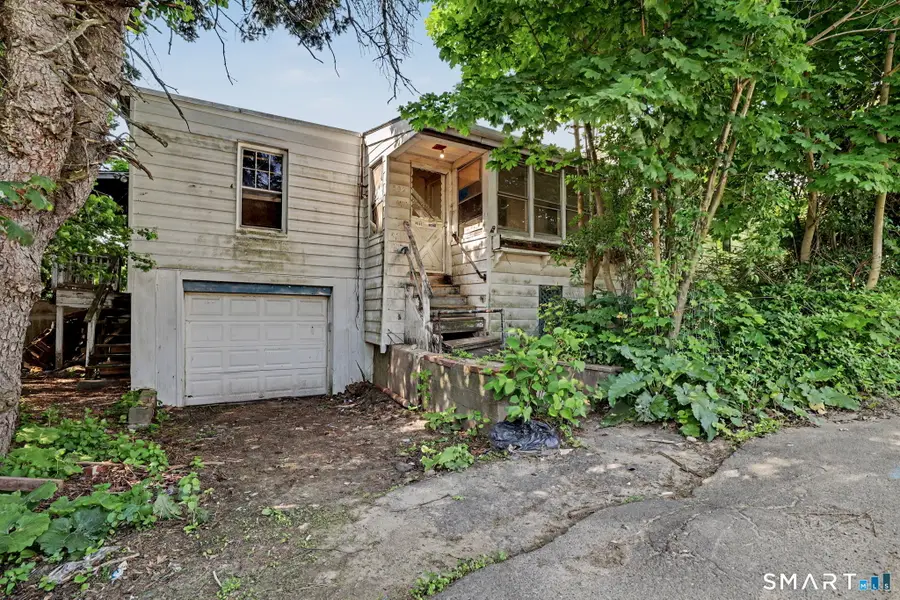 392 Hill Street, Waterbury, CT 06704 - #3