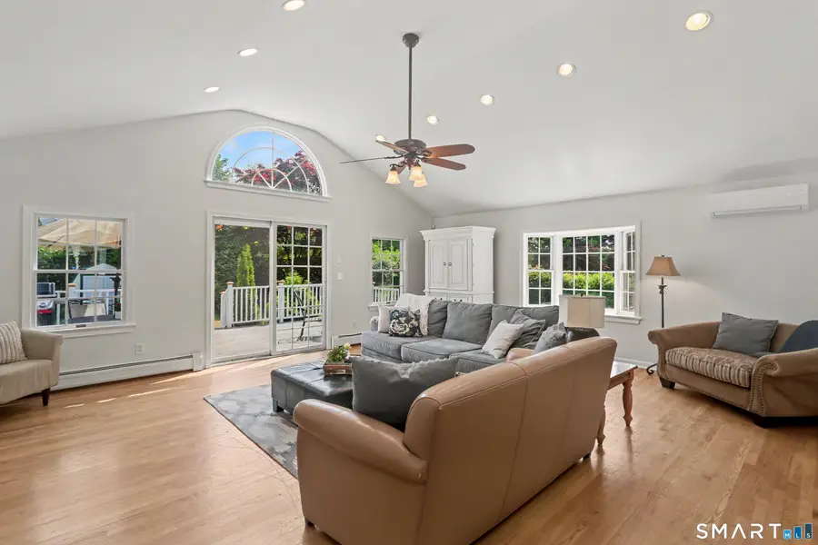 97 Ridgeview Avenue, Trumbull, CT 06611 - #3