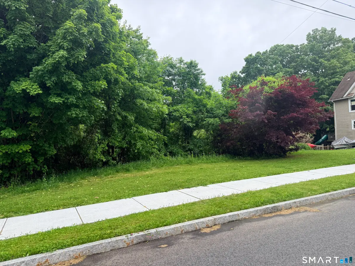 32 Hubbard Street, Winchester, CT 06098 - #1