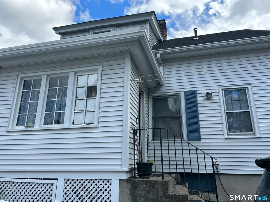 81 Robert Street, Waterbury, CT 06710 - #3