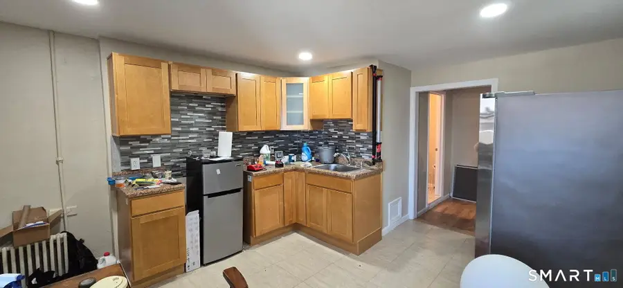 62-64 Capen Street, Hartford, CT 06120 - #3
