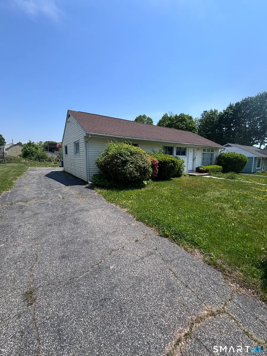 74 Leonard Drive, Bridgeport, CT 06606 - #2