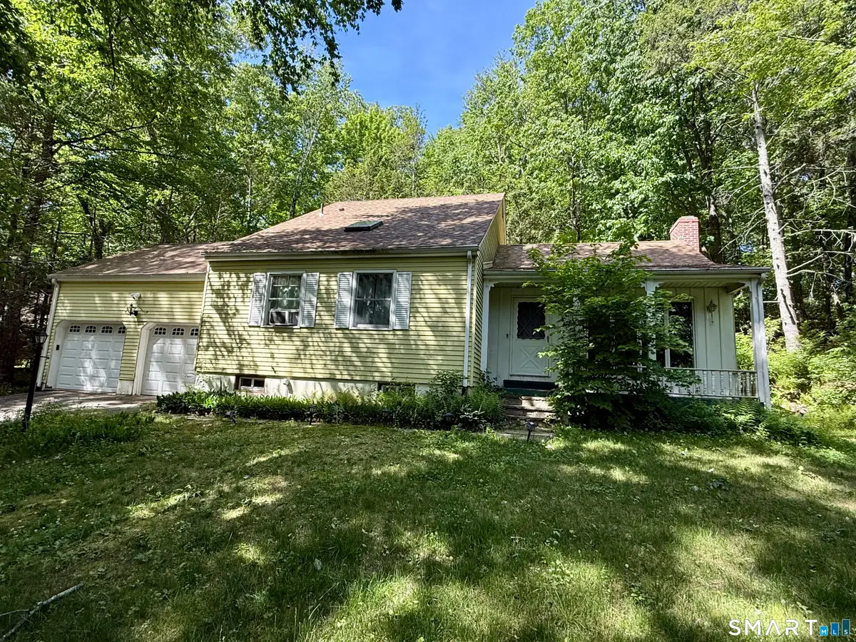 19 Bittersweet Lane, Burlington, CT 06013 - #1