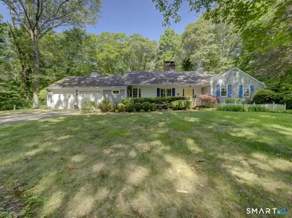 15 Cove Hill Road, Essex, CT 06426