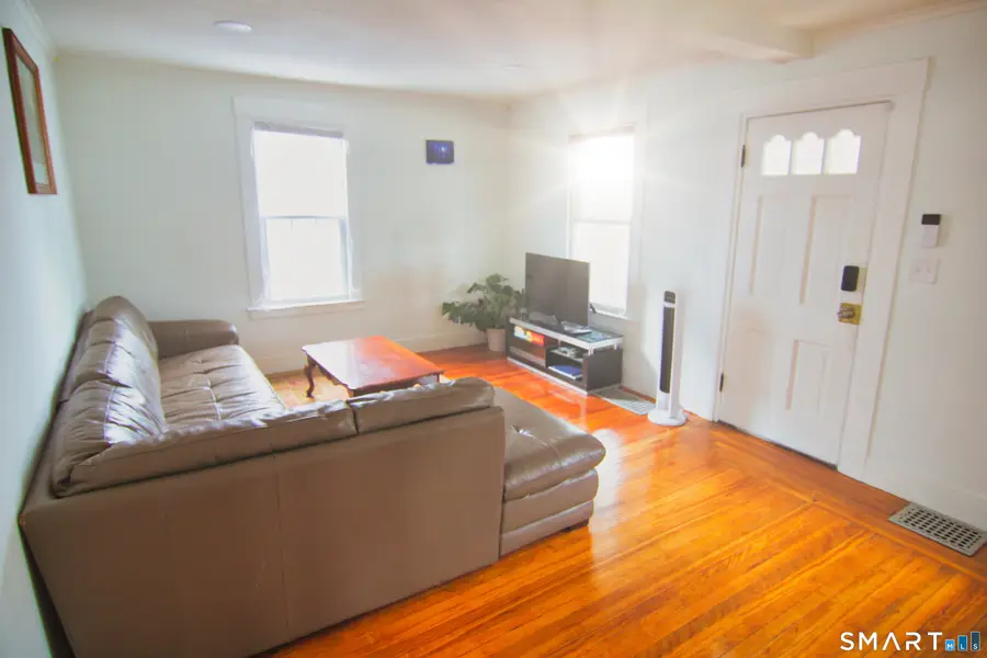 124 Richards Street, West Haven, CT 06516 - #3