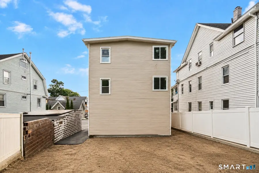 16 Vermont Street, Waterbury, CT 06704 - #3