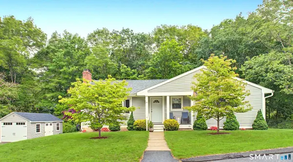 15 Cloverdale Circle, Deep River, CT 06417