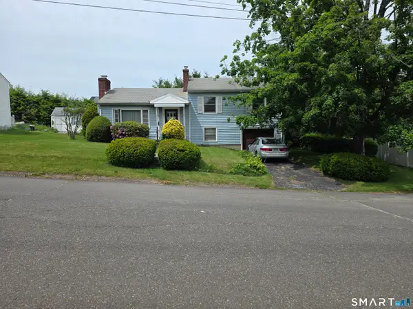 83 Sunnybrook Bend, Waterbury, CT 06708
