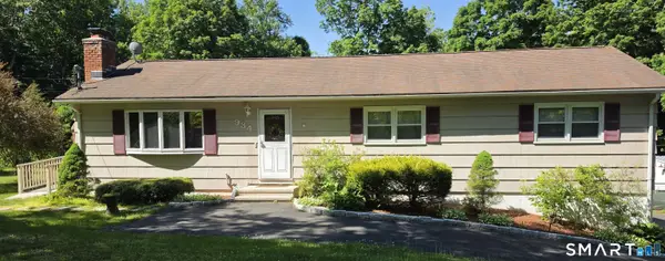 934 Jeremy Swamp Road, Southbury, CT 06488