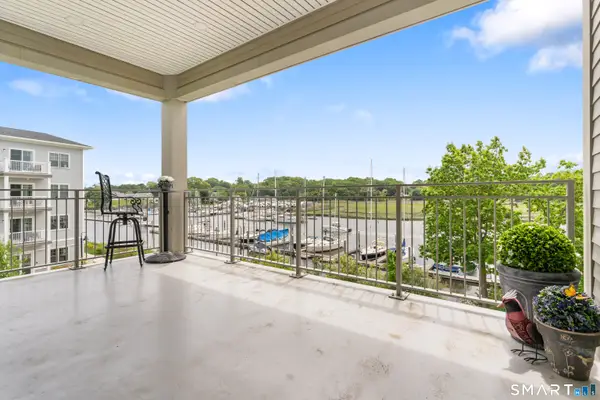 60 Maple Street #32, Branford, CT 06405