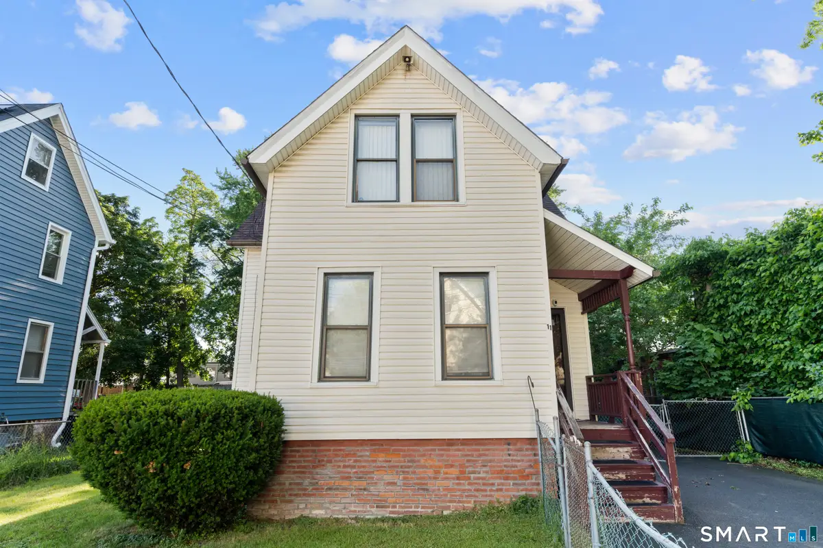 11 Elliott Place, Hartford, CT 06114 - #1