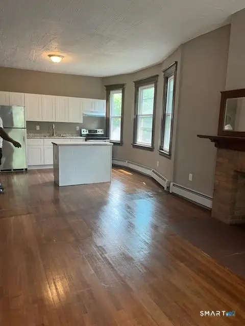 22 Burton Street, Hartford, CT 06112 - #3