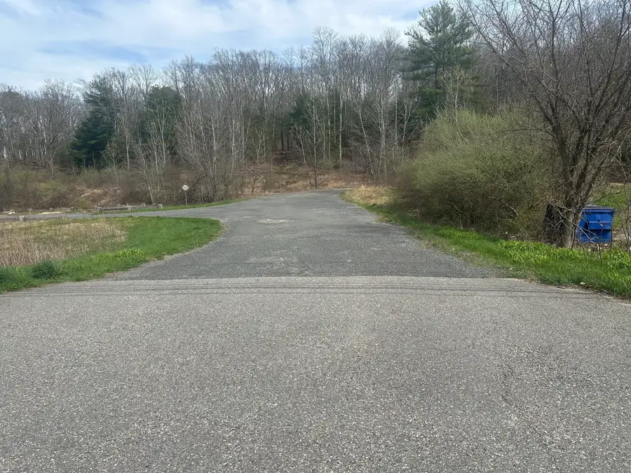 117 Riverside Drive, Mechanicsville, CT 06255 - #3