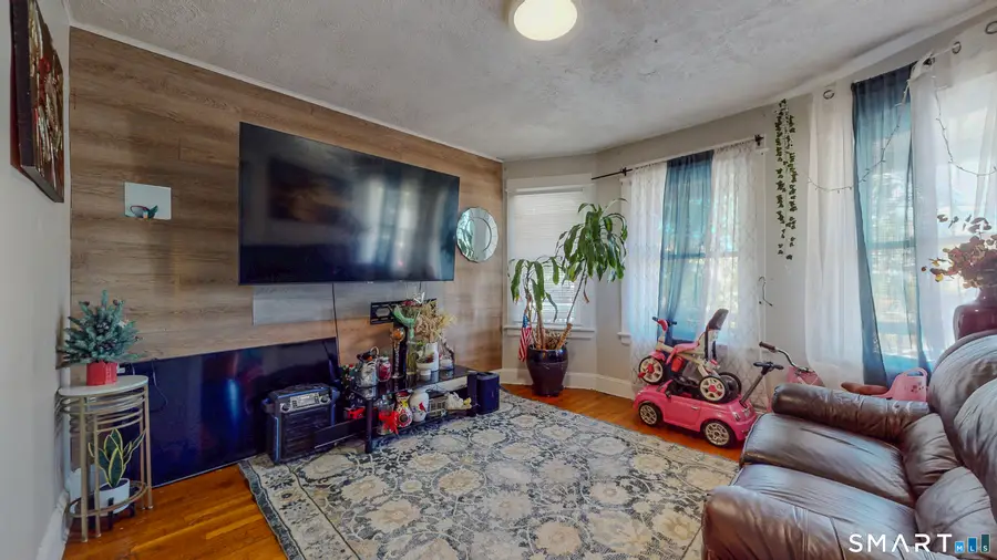 107 Fairview Avenue, Bridgeport, CT 06606 - #3