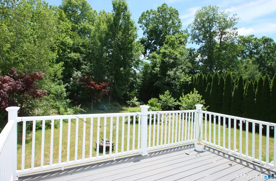 5 Oaktree Court, Bethel, CT 06801 - #2