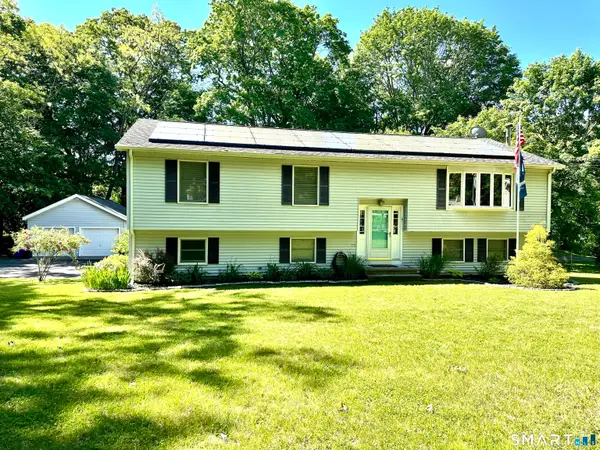 126 Rope Ferry Road, Waterford, CT 06385