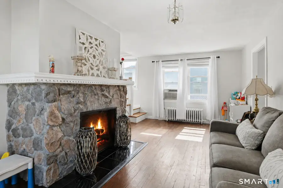 35 Faucett Street, Stamford, CT 06906 - #3